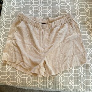 Banana Republic elastic waist shorts with pockets size XL